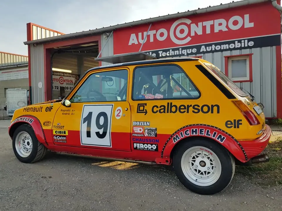 vielle voiture de course