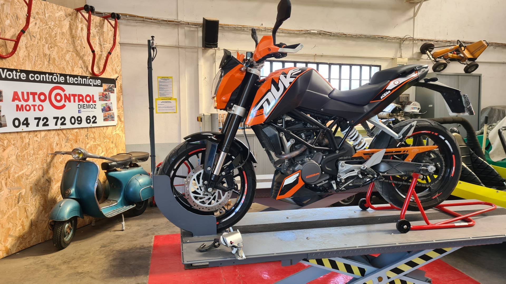 KTM DUKE