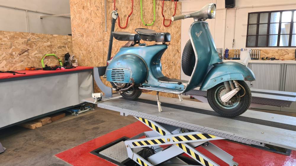 vespa 125 gt